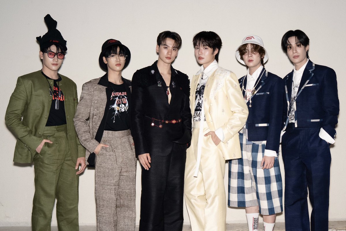 พบกับ “เก่ง” “น้ำปิง” “เติ้ล” “เฟิร์สวัน” “ปัง” และ “แพทจิ” ได้ในงาน Bangkok International Fashion Week 2025 @ Siam Paragon : ISSUE X KHEMJIRA ✨

KHEMJIRA AT SIAM PARAGON
#SiamParagonBIFW2025xKhemjira
#ISSUExKHEMJIRA
<a href="/harit_keng/">Harit_keng (DuckMan 🦆)</a> <a href="/nampingnapat/">Namping</a>
<a href="/TLE_mtm/">TLE.MTM</a> <a href="/firstone_wnk/">FirstOne</a>