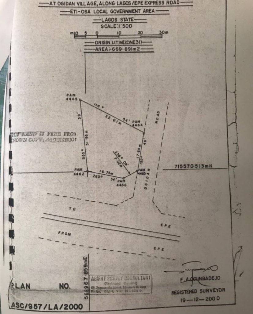 Facing express land 

Just out 
669sqm of land with a strong building facing lekki epe express at ogidan after blenco supermarket Lagos shangotedo 

Price 400m 

Title Governors consent 

Dm if you are interested
