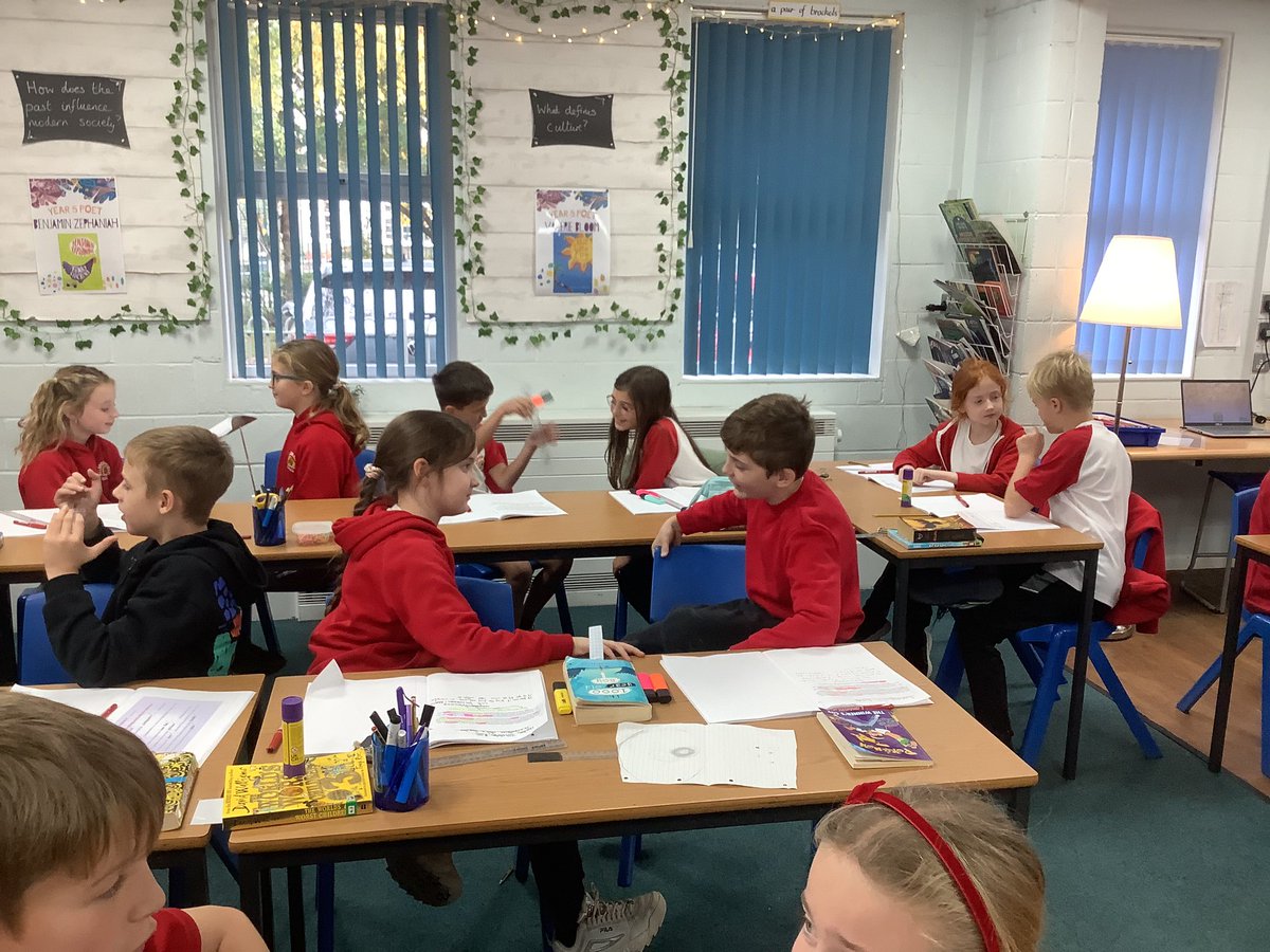 MillbrookWigan_'s tweet image. Y5 using hot seating and partner talk  to help with characterisation for writing #mbenglish #makingconnections #creativeexpression