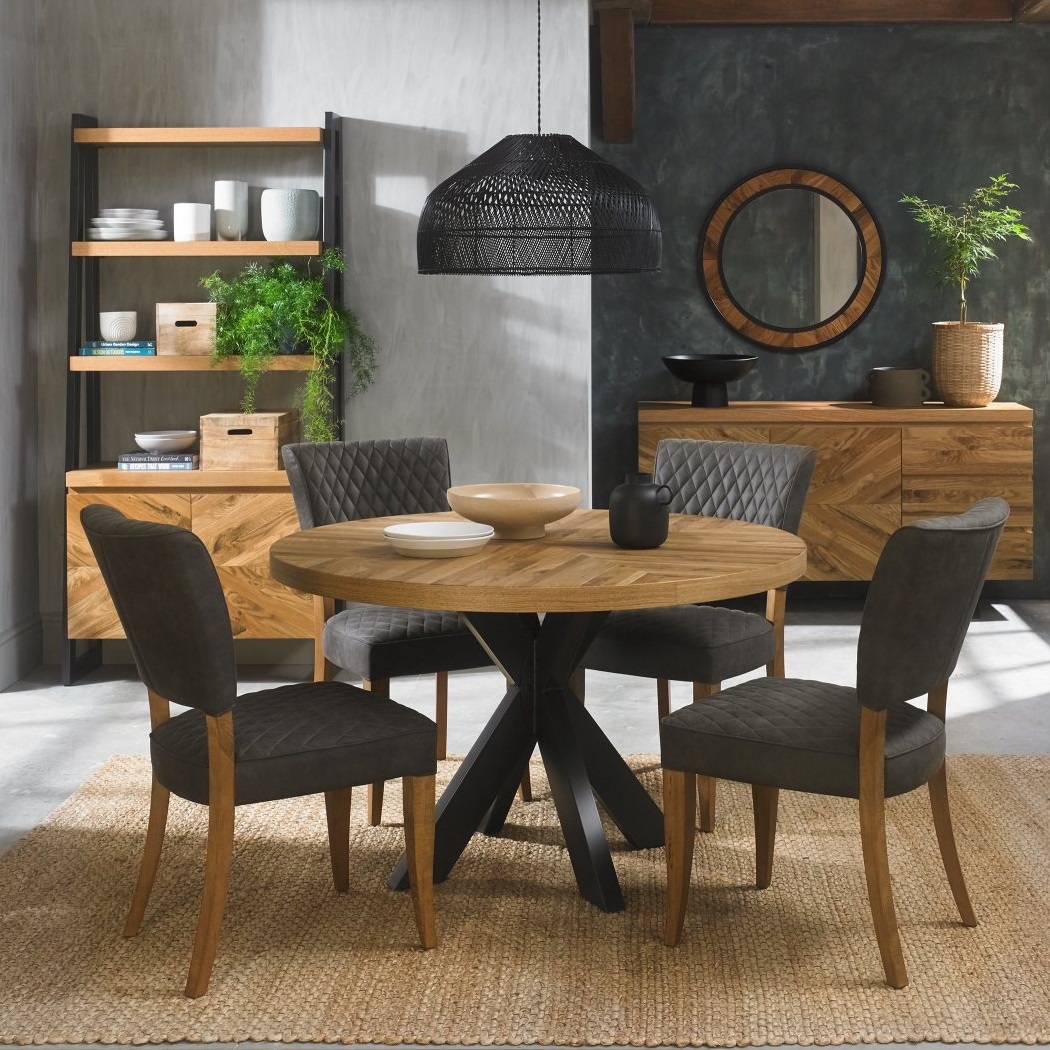 OakFurnitureCo's tweet image. The Ellipse Rustic Oak #CircularDiningTable blends contemporary style with industrial character, creating a bold centrepiece for modern #diningrooms

🛒 oakfurnitureuk.com/ellipse-rustic…

🚛 Free Home Delivery to most Mainland UK postcode areas.
-
-
#table #tables #diningtables #roundtable