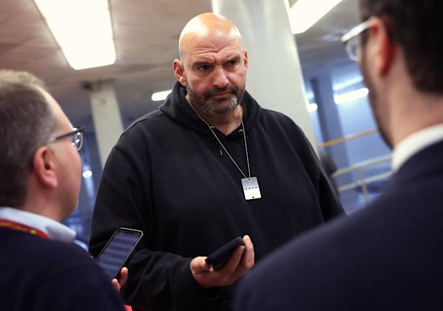 MarioNawfal's tweet image. 🇺🇸 SEN. FETTERMAN BREAKS RANKS: “I FOLLOW COUNTRY, THEN PARTY.”

John Fetterman just torched his own side on national TV - and smiled doing it.

At a NewsNation town hall, the Pennsylvania Democrat slammed his party’s shutdown brinkmanship: 

“I follow country, then party.” 

In…