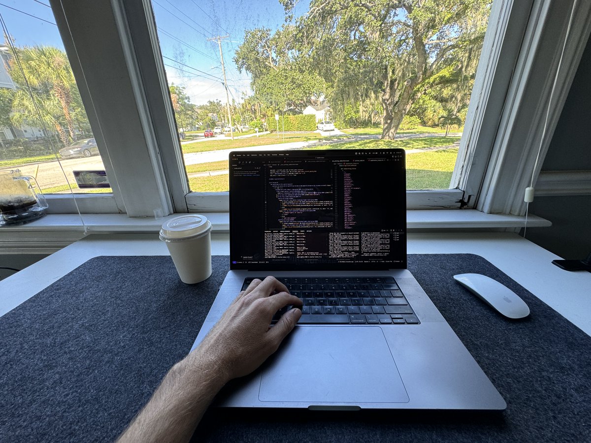starter_story's tweet image. How to build something meaningful
1. sit down
2. set a timer for 2 hours
3. work
4. do that over and over and over
NOTHING meaningful was built in a day, a week, or even a month
you should launch quickly, but the work can't end there
successful products have YEARS of craft…