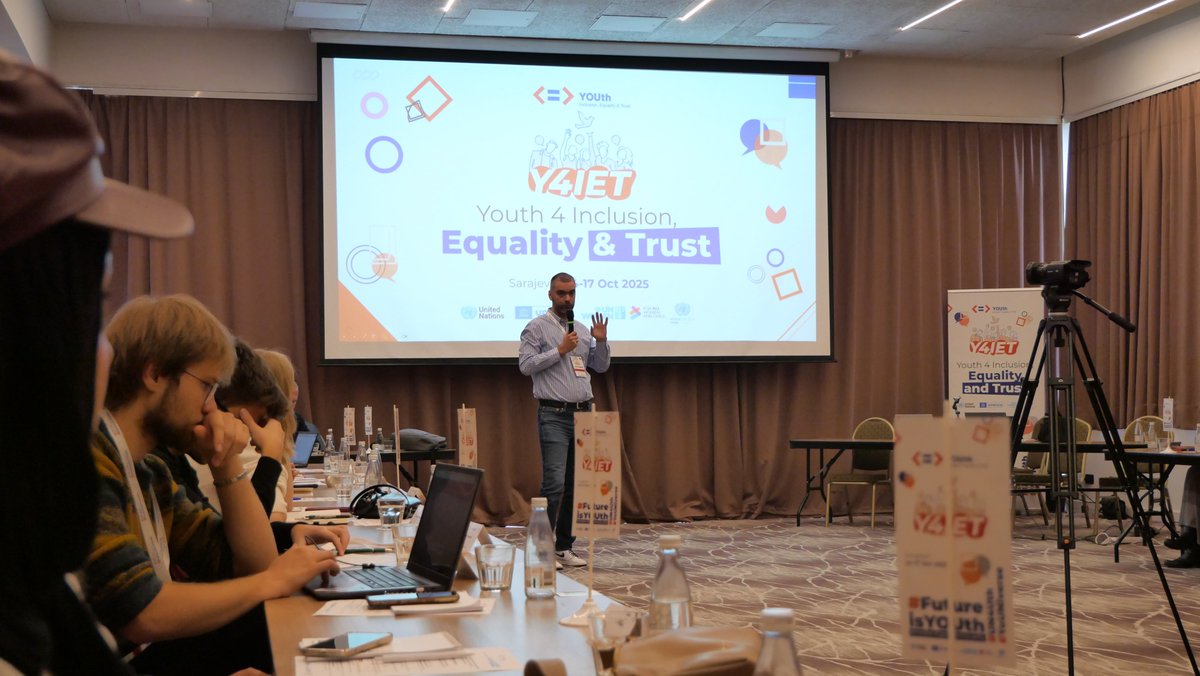 UN_BiH's tweet image. 🎙️ Day 2 of the @UNPeacebuilding&apos;s #Y4IET conference in Sarajevo brought youth &amp;amp; experts together to discuss AI in journalism, disinformation, &amp;amp; gender-sensitive storytelling — shaping media that builds trust, equality &amp;amp; peace.

@UNESCOVenice @UNWomenBiH @UNWomenAlbania #PBF