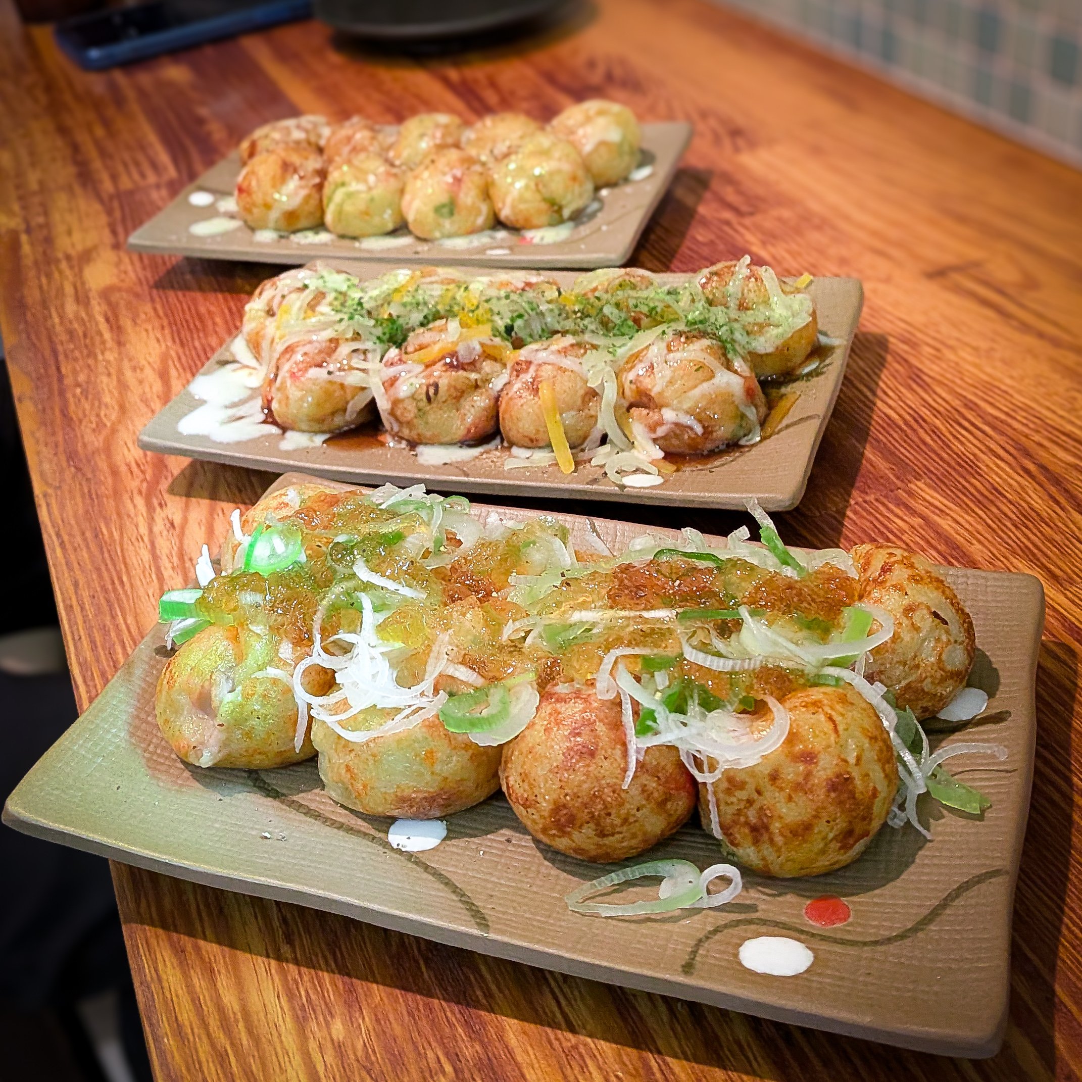 たこやきページ お餅” と “醤油” の香ばしさ】 冬の期間限定たこ焼『焦がし醤油