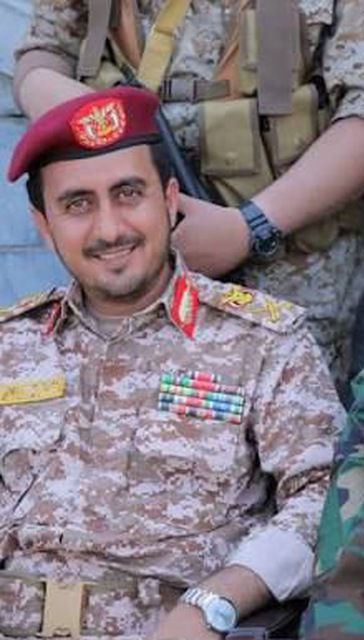 يتقدم اللواء المجاهد يوسف المداني ابن محافظة حجة ليحمل على عاتقة وصية الشهيد الغماري

نقدم شهيد ونستبدله باشد منه بأس وتنكيلا