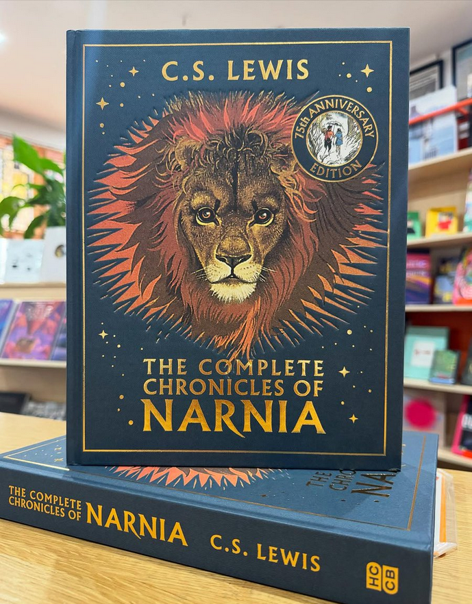 NarniaWeb's tweet photo. Today is the 75th anniversary of The Chronicles of Narnia, and 2025 has been a big year for new editions of C.S. Lewis's classic novels!

Get all the details on the new releases here 👉 https://t.co/gzGQ5qeAoP #NarniaDay https://t.co/vf2j7sIge4