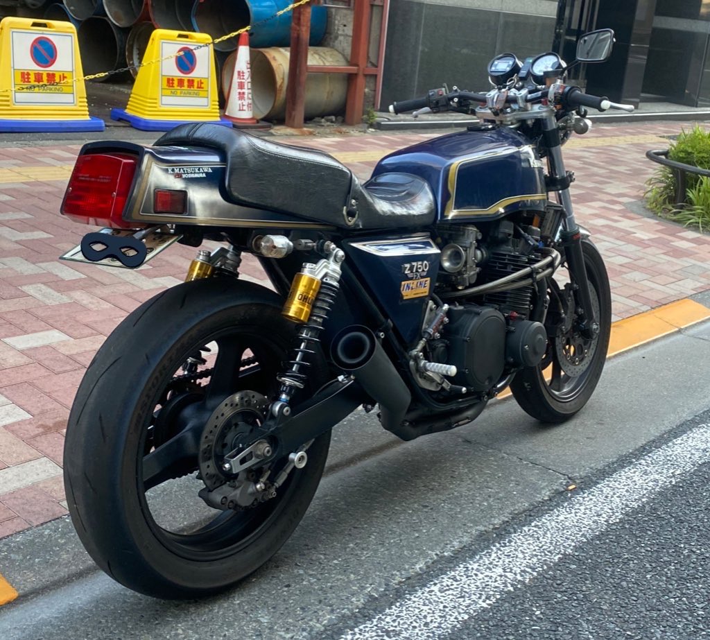 #これを見た人は金色が入ってる画像を貼れ