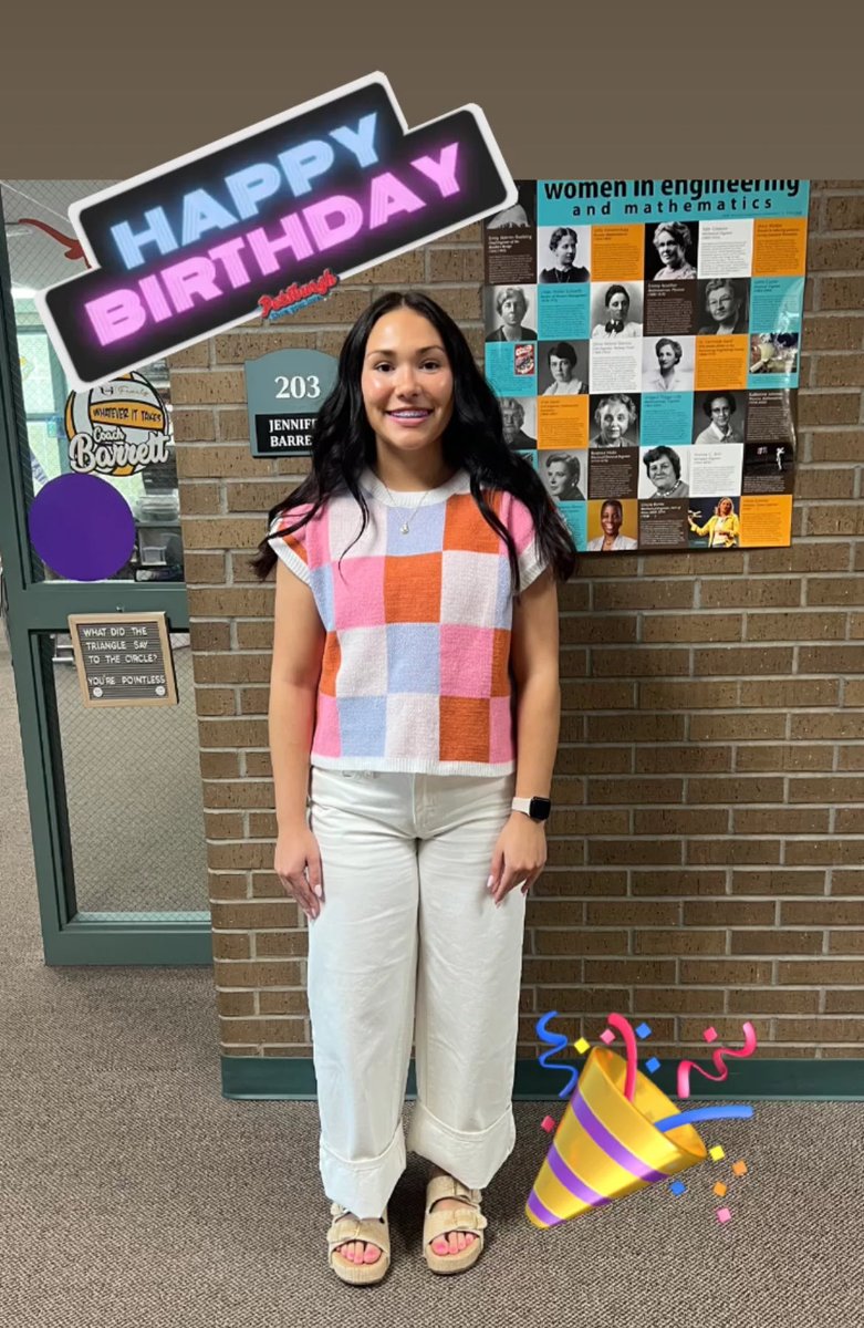 holcombvbsb's tweet image. Happy Birthday to one of our sophomores Jenasie!! Hope you have an extra special day!!! 
#FAMILY 🧡🖤🏐🤘