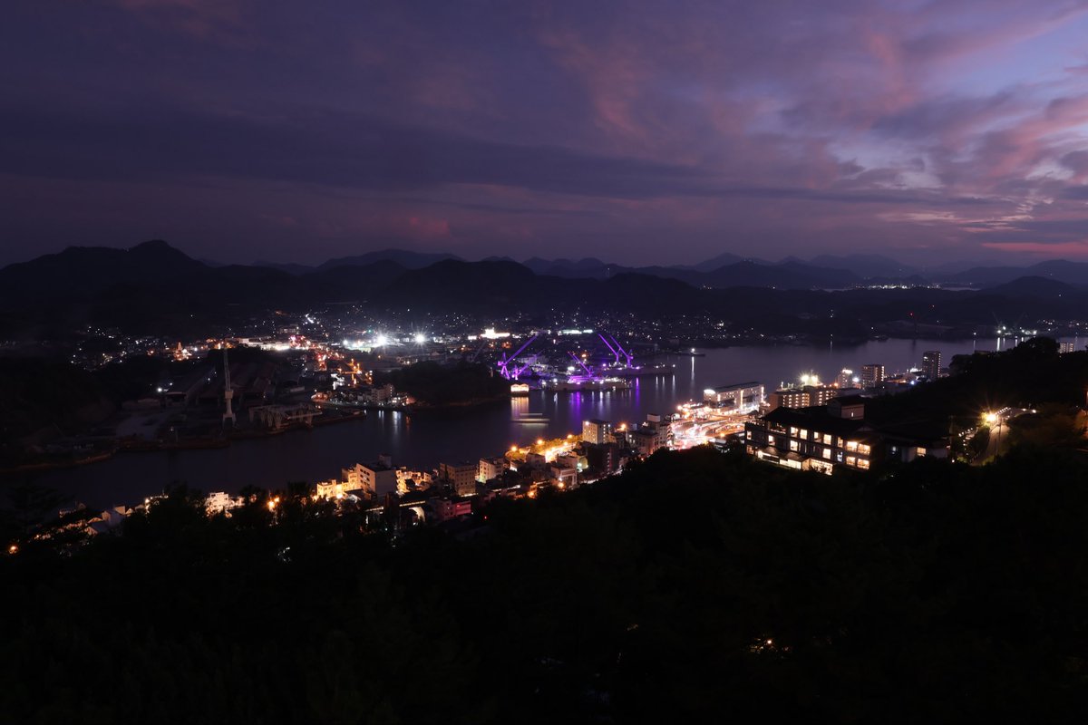 尾道水道の夜景、きれいだねぇー
街中だから、帰り道も怖くなかったし😆