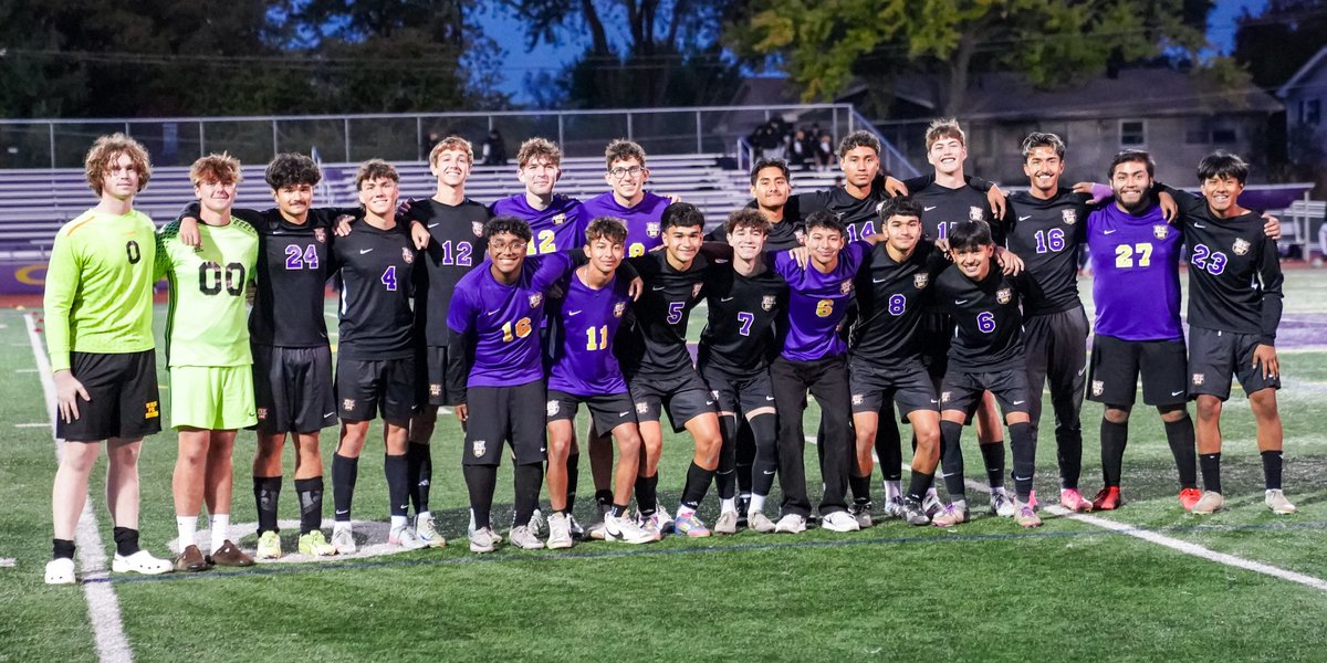 Congratulations to the Senior <a href="/Go_WHS_BSOC/">Coach Miller</a> Bulldogs. "To accomplish great things, we must not only act, but also dream; not only plan, but also believe. " - Anatole France  #godogs <a href="/GoWHSAthletics/">WHS Athletics</a> <a href="/GOWHS_StudSec/">🐾 PURPLE CRUSH 🐾</a> #seniornight 
photos.app.goo.gl/H9r8HiuWveVBYL…