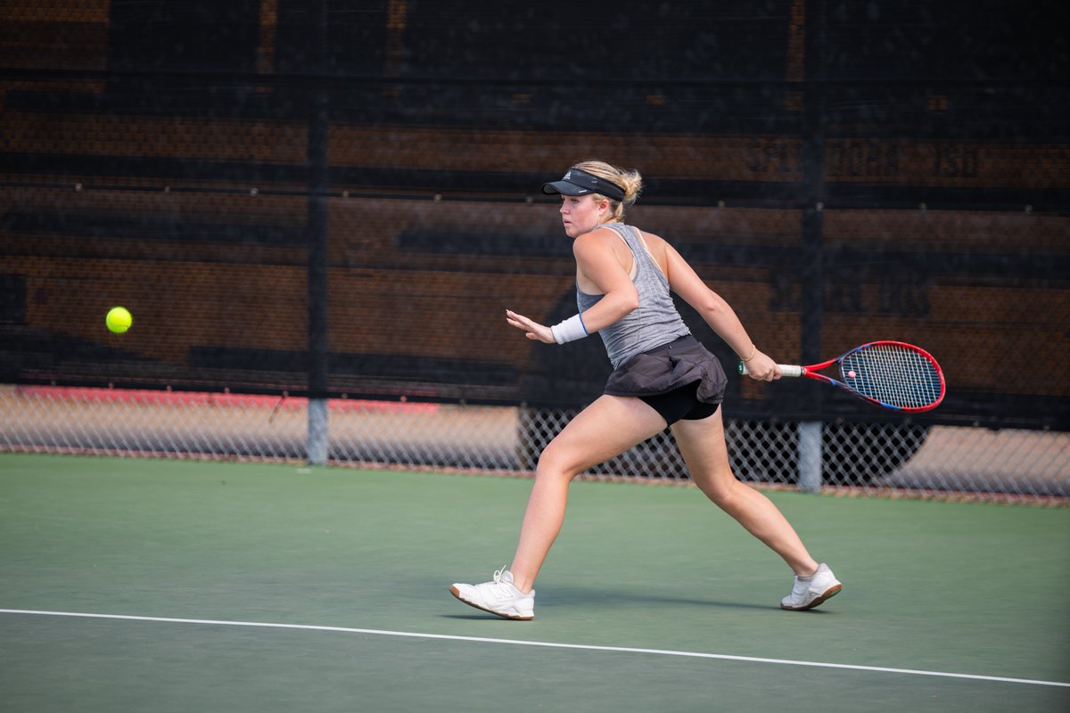 CSISD's tweet image. A&amp;amp;M Consolidated High School tennis has moved on to the Regional Tournament in the 2025 team tennis playoffs! The Tigers will take on Austin Anderson today to fight for a spot in the State Tournament – good luck today, Tigers!