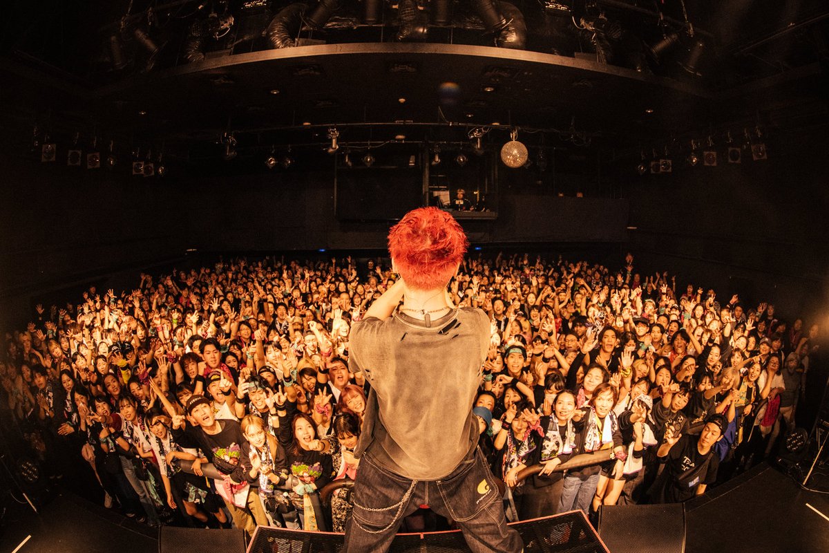 iamnovelcore's tweet photo. BABiES AGAiN TOUR 
初日！渋谷・WWWX！

ありがとう😭 めっちゃ楽しかった😭

取り急ぎ1枚だけ！！！
Photo: @SatoshiHata 

また改めて綴る！ありがとう！

#BABiESAGAiN_TOUR https://t.co/Qxns4mcwQi