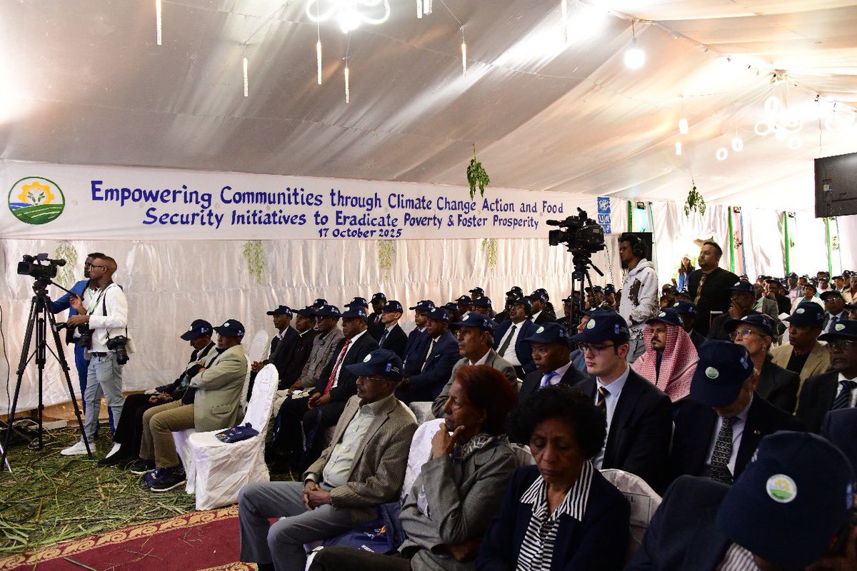 UNDPEritrea's tweet image. Today in Asmara, #Eritrea, we marked #InternationalPovertyDay & World Food Day 2025 at Mai Nefhi Recreation Center. Led by the Ministry of Agriculture, the event championed the theme: 'Empowering Communities through Climate Action and Food Security.'
@UNDPAfrica
@UNinEritrea