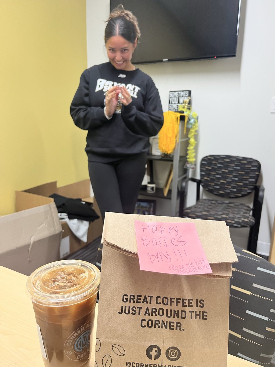 Bianka Bell tweet media