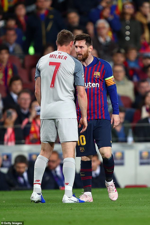 🚨🚨🚨🚨🚨🚨🚨🚨🚨🚨🚨🚨🚨🚨🚨

🗣 جيمس ميلنر عن حادثته مع ليونيل ميسي في 2019:

" لم يكن لديّ خلاف سابق معه، تدخلت ضده بعنف في الكامب نو، لم يكن سعيدًا بذلك و قلت له: هل أنت بخير؟ ثم بدأ يصرخ 'BURRO, BURRO' و التي تعني حمار باللغة الإسبانية."

" قال لي، هل ارتكبت تلك المخالفة