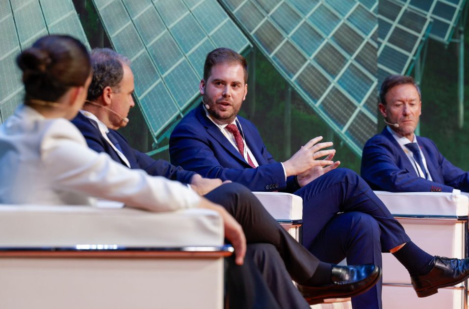 "Las CCAA tenemos un papel fundamental para dar seguridad jurídica tanto al sector como a los ayuntamientos, que muchas veces se sienten solos" Federico Miralles Director general de Industria, Energía y Minas <a href="/regiondemurcia/">Gobierno de la Región de Murcia</a>