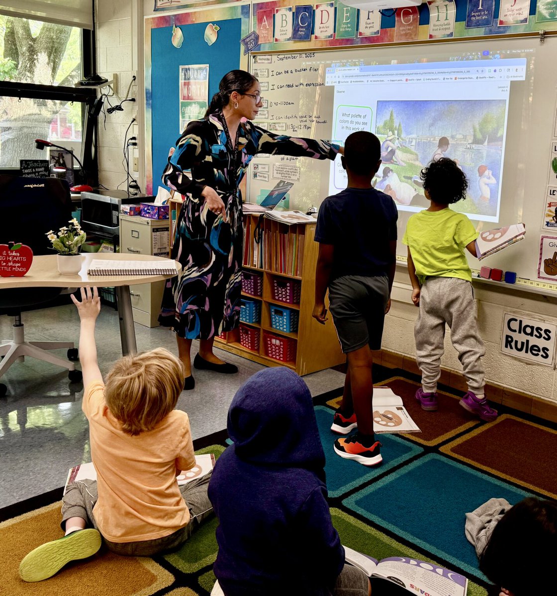 UMDearbornCEHHS's tweet photo. From Detroit to Canton, Ashley's journey is rooted in family &amp; a passion for learning. As an alum of UM-Dearborn's College of Education, Health, &amp; Human Services, today she inspires Carpenter Elementary students to ask for help &amp; reach for their dreams. ▶️ https://t.co/tJnnL2wT9v https://t.co/42M60UXSeM