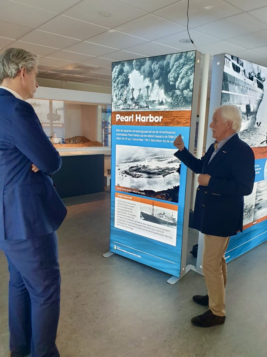 WouterKolff's tweet image. Vanmiddag bezocht ik het @KatwijksMuseum waar tot 15 maart 2026 een bijzondere tentoonstelling te zien is over de rol van de Koopvaardij in de Tweede Wereldoorlog. 

Ik ontving een boeiende rondleiding van de heer Jacob Haasnoot (auteur Lammeren onder Wolven) @1939_1946WO2 en…