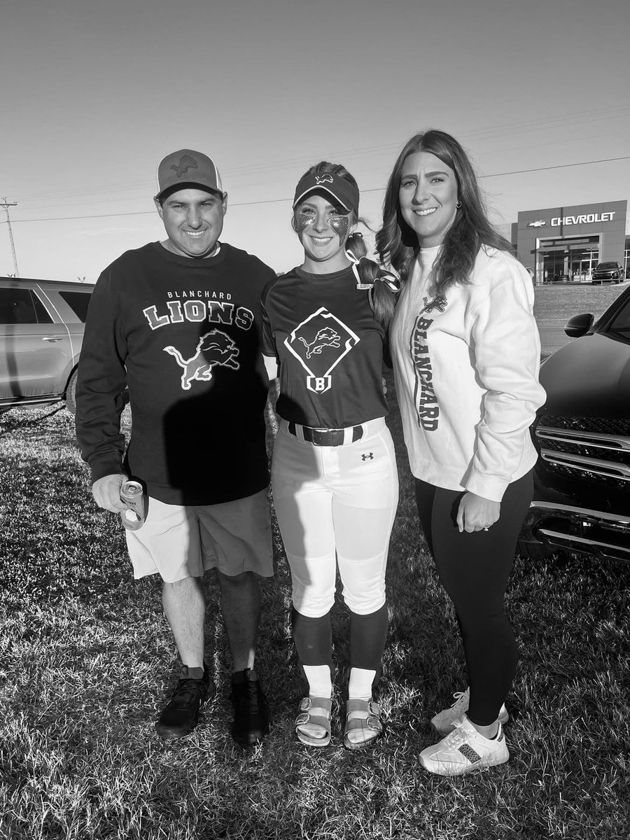 peytonmhector's tweet image. On our way to the HOF in OKC in the brand new bus!!🥳🥳 #takestate
@MojoPardue @blanchard_SBall