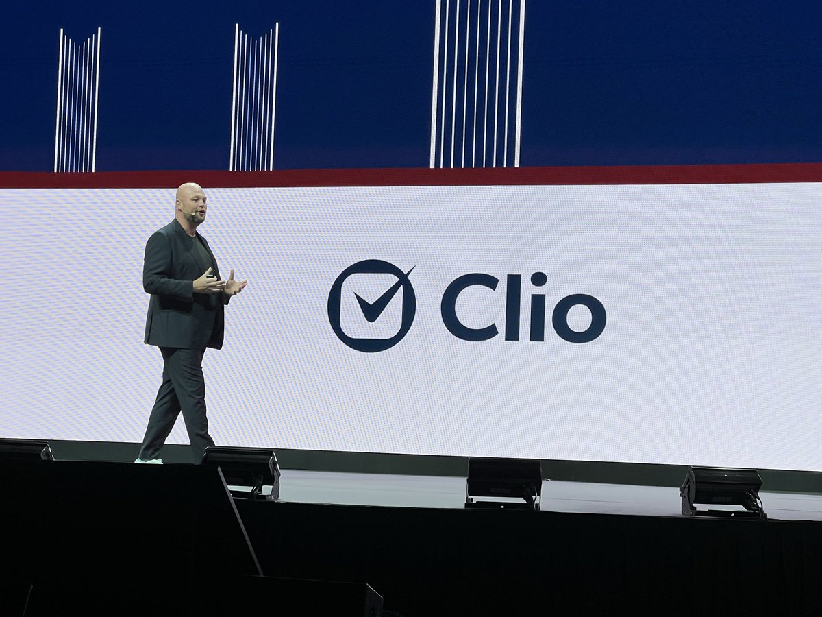 palmerlaw's tweet image. “What feels incredible today will feel inevitable tomorrow.” 
- @jack_newton opening @goclio #ClioCon 2025