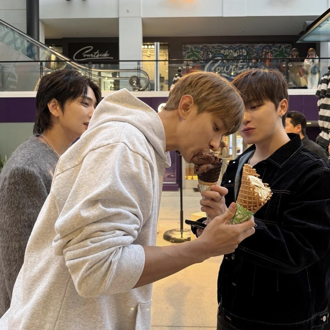 voxember's tweet image. napagbigyan na nga sa cravings niya, nag shopping pa para sa batang dinadala niya ay sobrang spoiled naman talaga ng buntis na yan