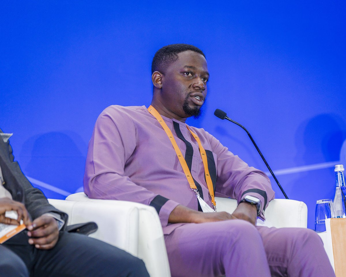 HealthTech_org's tweet image. Partnerships start with utility + data. 
“The more pharmacies onboard, the better data we give governments for real-time decisions,” said Yemi Olutoye, CEO of Drugstore.ng. 
From vendor → insight partner.

#HTHA #DataForDecisions #HealthAnalytics