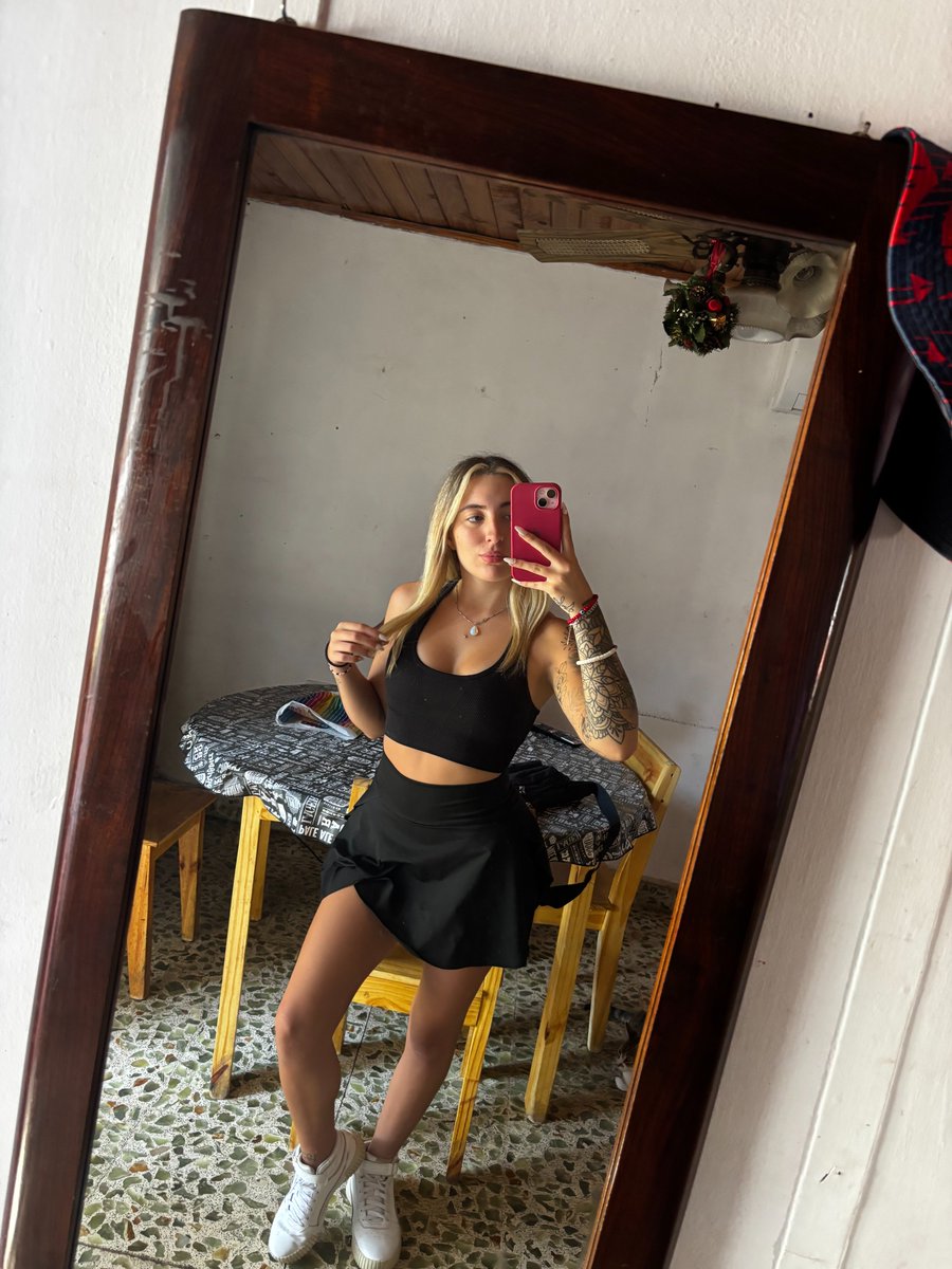 I'm imagining all sorts of dirty things, and I need you to be involved... DM me! 😈