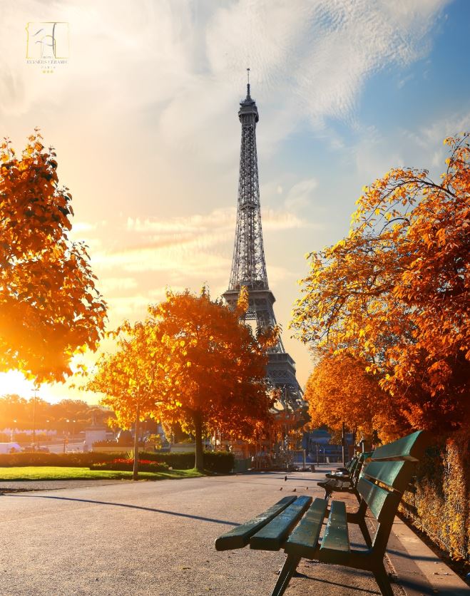 VIParis's tweet image. Autumn colors fall over the city...can you imagine the view from the Tower? #Paris #EiffelTower #Travel #thursdayvibes #France #Thursday #Parisjetaime 📸 hotelelyseesceraic IG💖💞