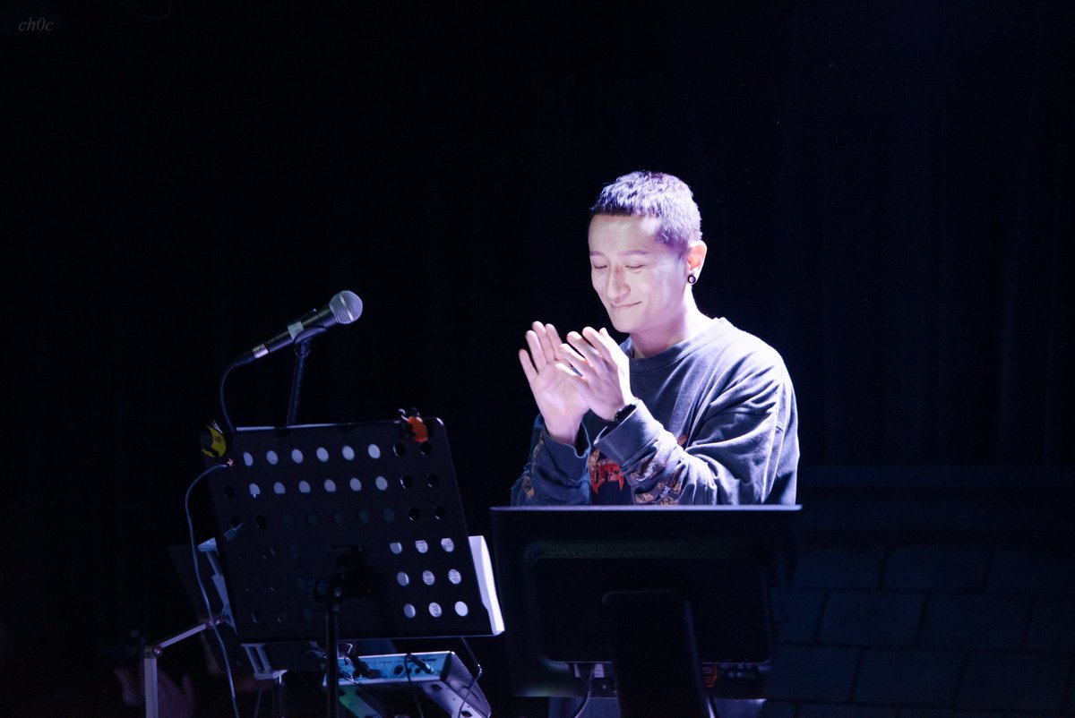 251012 18시 뮤지컬 <번 더 위치>
총막 무대인사

DJ 개미 #김훈식