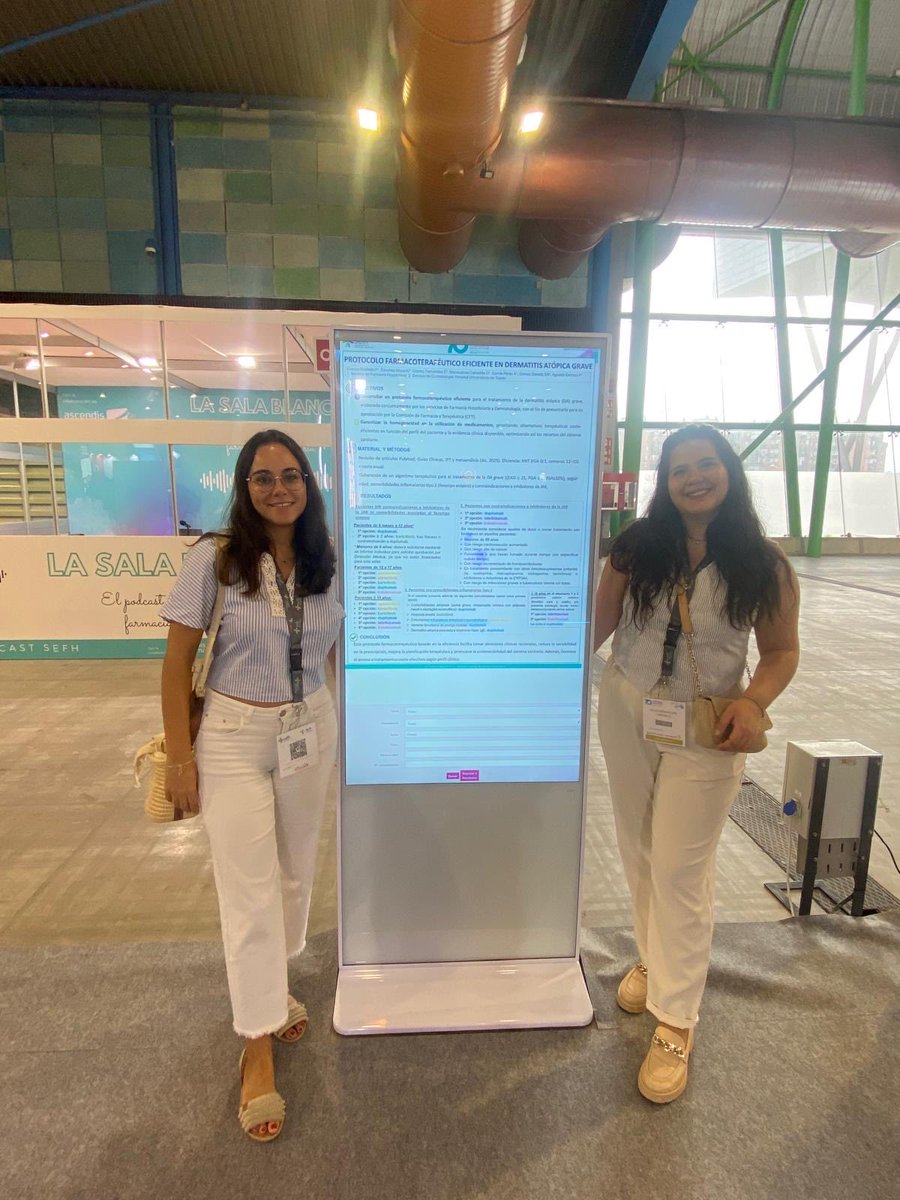 Nuestras súper resis con alguno de los póster presentados en este <a href="/sefhcongreso/">70 Congreso SEFH</a> no se les da nada mal el  #posterea <a href="/rocio_pg96/">Rocío</a> <a href="/OlayaMenasalvas/">Olaya</a>