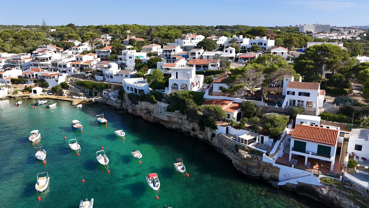 Menorca, a quiet reminder of the Mediterranean’s natural beauty. 

#marinaportmahon #mahon #menorca #superyachts #berthwithus #isladelrey #mediterranean