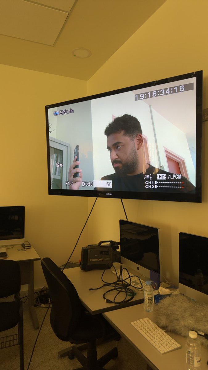 ftft_z's tweet photo. كل بداية وعد بأن القادم أجمل،
ويكفيني أني بدأت أسعى وراء حلم الطفولة،
وأستمتع بكل خطوة في طريقي نحوه. 🌱🎬 https://t.co/jNXwQy0TKD