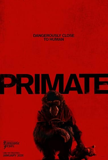🎬PRIMATE /霊長類（01/09米公開）夏休みにハワイの実家に戻った大学生のルーシーはチンパンジーのベンを含む家族と再会。が、プールパーティ中、狂犬病に感染したベンが凶暴化し襲いかかる。狂犬病ホラーサバイバルならキングの🎬プジョー83を想起するが、さて？英ヨハネス・ロバーツ監督作👀