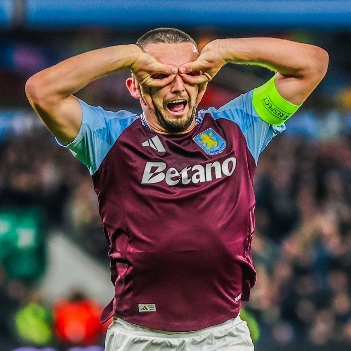 This man is going to retire with us! 

Get this man a statue - all that needs to top it off is some silverware as captain of the club! 🤌🏼