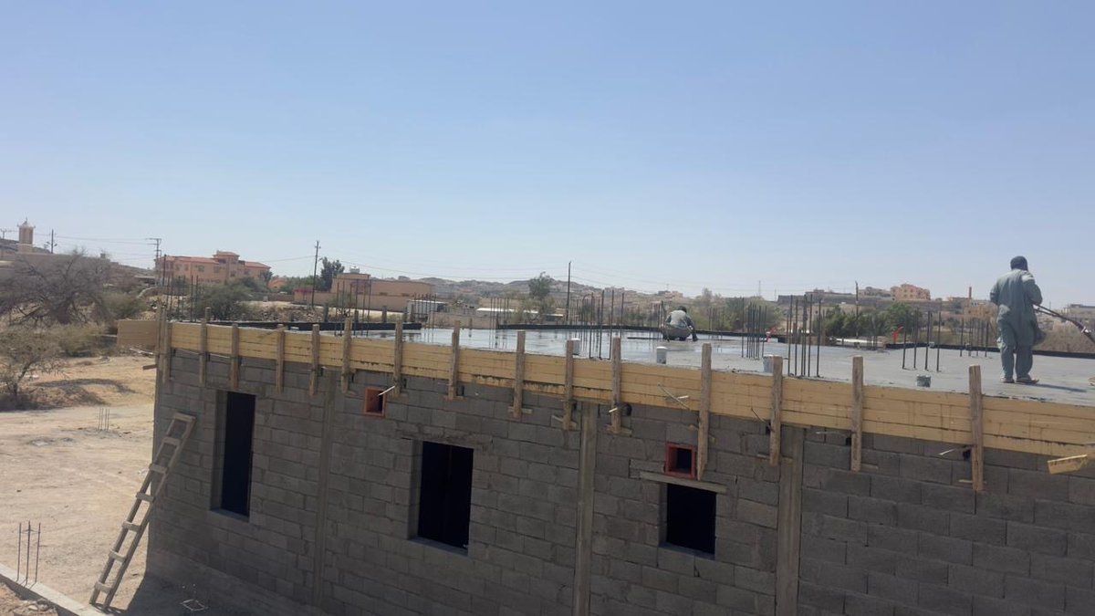 تستكمل جمعية البر والخدمات الاجتماعية بعفراء (جود) أعمال مشروع منزل الخير رقم 6، وقد تم بحمد الله الانتهاء من صب السطح، في خطوة جديدة نحو تحقيق هدفها بتأمين مساكن آمنة وكريمة للأسر المستحقة.
#بدعمكم_يستمر_العطاء
#منزل_الخير6