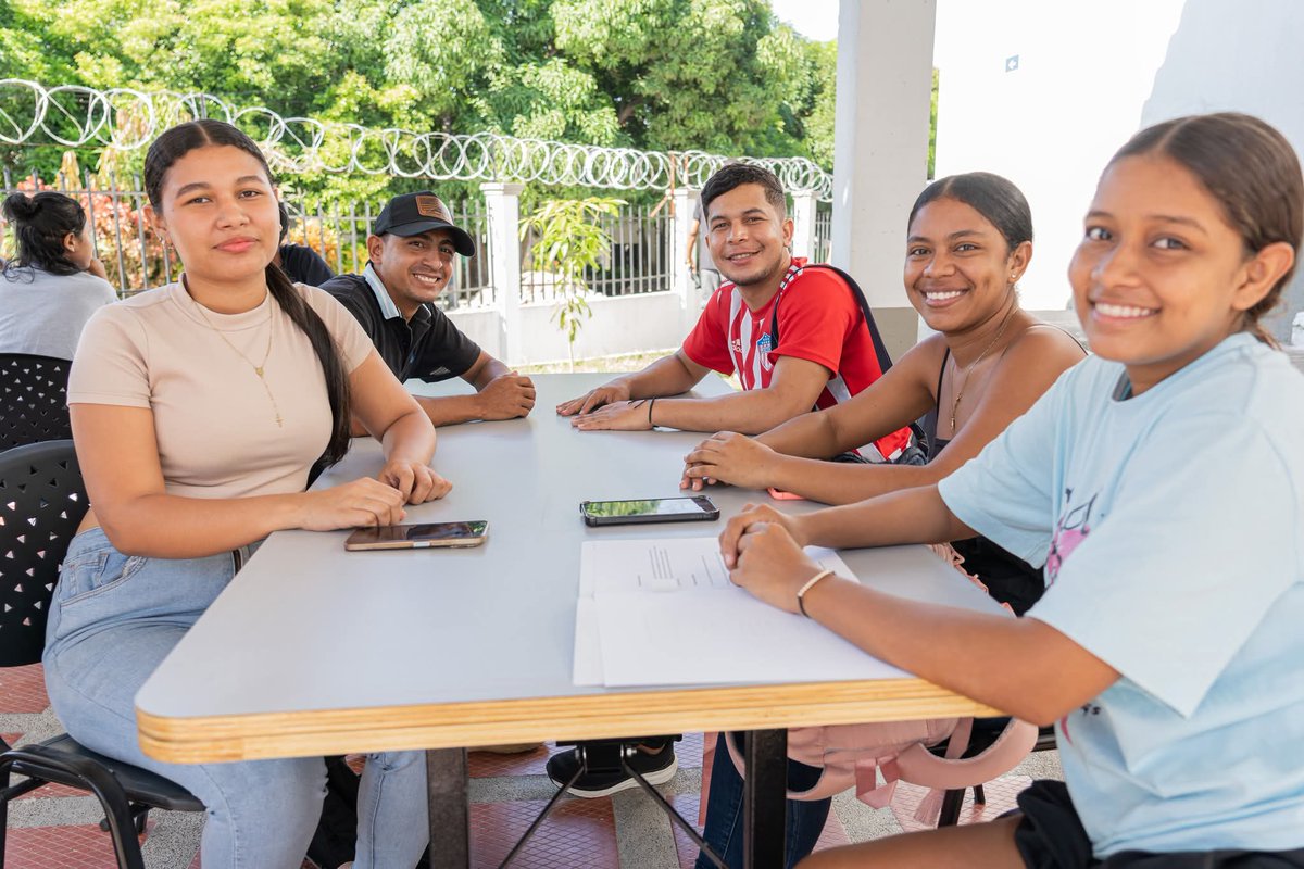 🟪🟨🟩📢 Desde hoy, estudiantes de Unicaribe Sede Aracataca pueden participar de Convocatoria de Apoyo Socioeconómico Alimentario 2025-2
🙋‍♂️🙋‍♀️💰🍲🌮

Conoce los detalles de esta convocatoria y participa aquí 
👇👇
acortar.link/lmVUvg