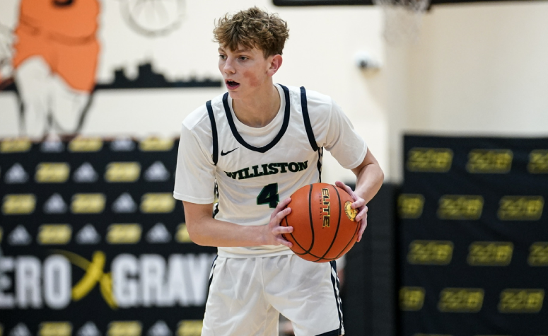 New England Basketball Journal (@nehoopjournal) on Twitter photo New England's Class of 2027 is a year away from starting to make their college commitments. 
Who are some sleepers in this group?
<a href="/steve_hewitt/">Steve Hewitt</a> picks 10 guards in the junior class who are flying under the radar: basketballjournal.com/2025/10/16/und… New England's Class of 2027 is a year away from starting to make their college commitments. 
Who are some sleepers in this group?
<a href="/steve_hewitt/">Steve Hewitt</a> picks 10 guards in the junior class who are flying under the radar: basketballjournal.com/2025/10/16/und…