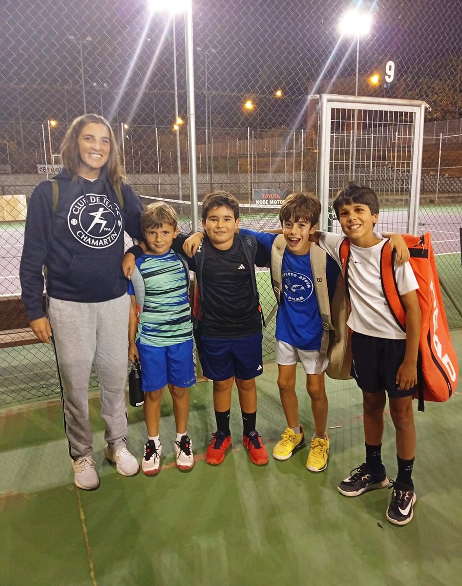 ¡Ha arrancado el Cto de Madrid Benjamín "Magdalena Fernández"! Muchos de nuestros sub-10 han participado en previa. El cuadro final se jugará a partir de mañana en Majadahonda, y estarán Rodrigo Ruiz, Luis Gardón, Alonso Rodríguez, Bruno Guerrero, Luis Elices y Ana Lapucci. 🙌