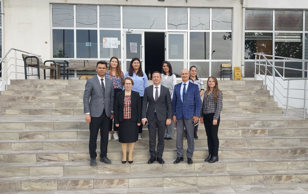 Kaymakamımız Sayın Fatih Görmüş, beraberinde Gençlik ve Spor İlçe Müdürü Nedim Köksal ile birlikte, Cihannuma Kız Öğrenci Yurdu Müdürü Fatma Tamtekin’i ziyaret ederek, yurtta incelemelerde bulundu.