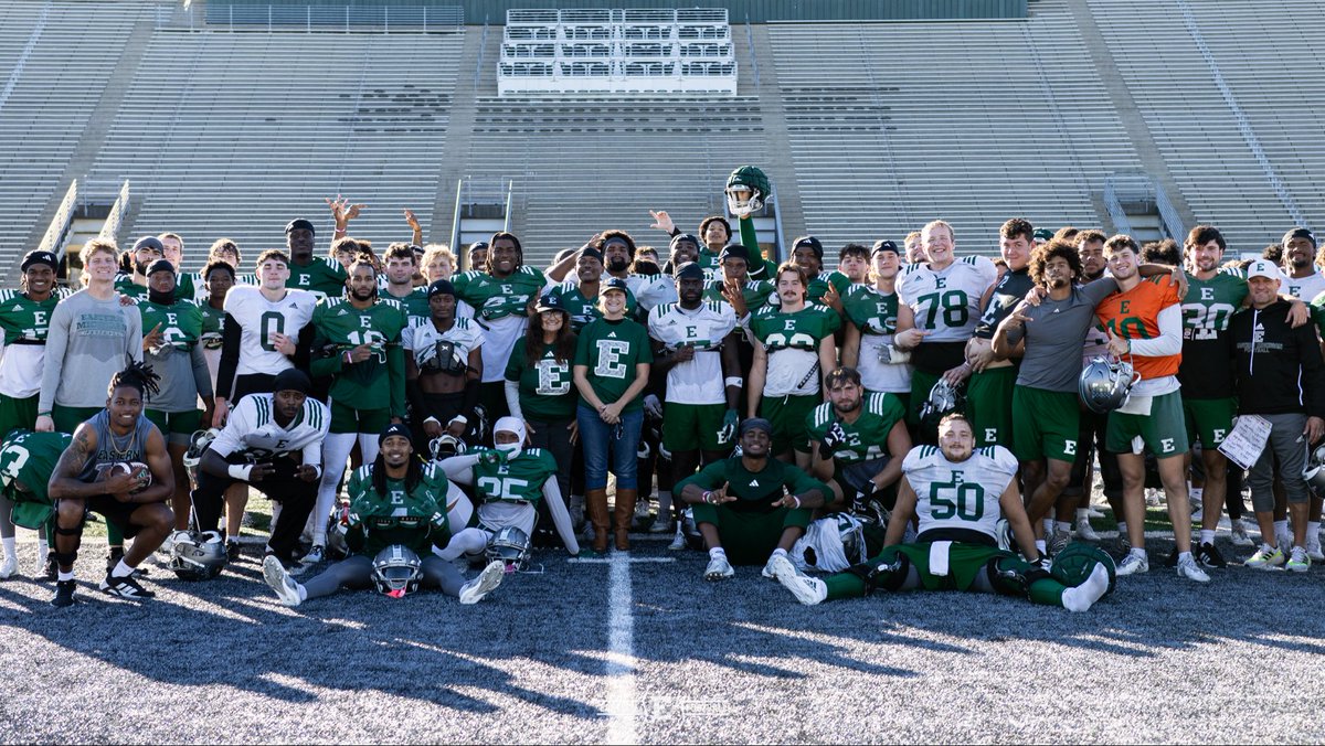 We loved having Professor Margie Brooks and Professor Nichole Cullin at practice this week!

#ETOUGH ⛓️ #TheClimb