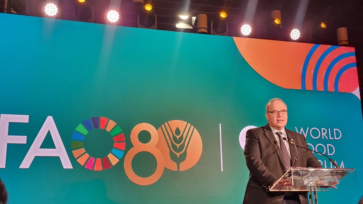 FAOEcuador's tweet photo. #WFF | Daniel Ordóñez, Subsecretario de @AgriculturaEc, participó en el Foro de Juventud “Impulsando la transformación de los sistemas agroalimentarios en América Latina y el Caribe” en el marco del Foro Mundial de la Alimentación en Roma.

🧵 https://t.co/D0MZ8tgM9g
