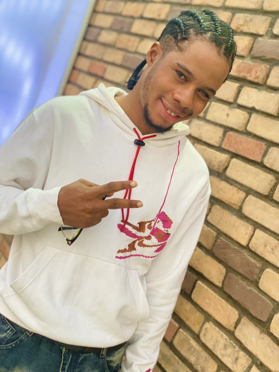 ShareenEmma's tweet image. Felt cute today 🍭 

#Cute #TechFamily #Sexy #Fb