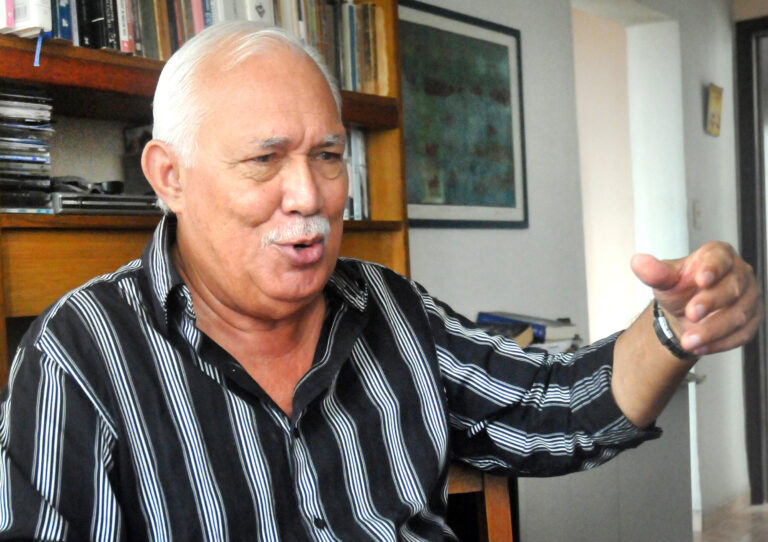 #Cultura 
En la Jornada de la Cultura Cubana evocamos al narrador, docente y ensayista Francisco López Sacha; su escritura es un legado vívido, que debe ser estudiado en profundidad
👉 acortar.link/eAHqhK
#CubaEsCultura