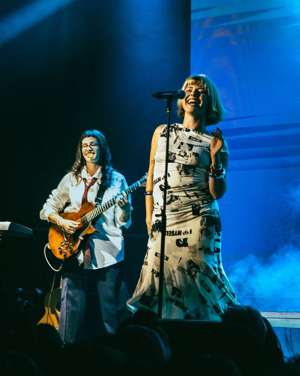 ErnieRecords's tweet image. Alba Reche brillando anoche en Madrid 🧡

📸 Luis Arteaga
