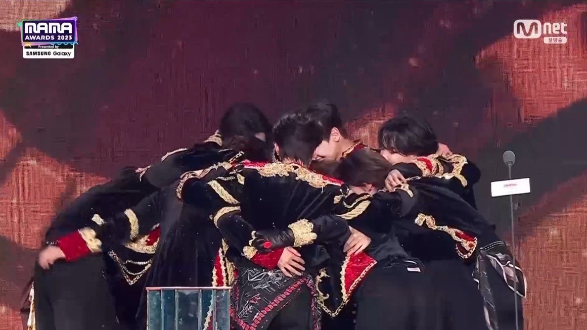 #2025MAMAVOTE #SEVENTEEN 
다들 알티합시다 상받게 해줘야지