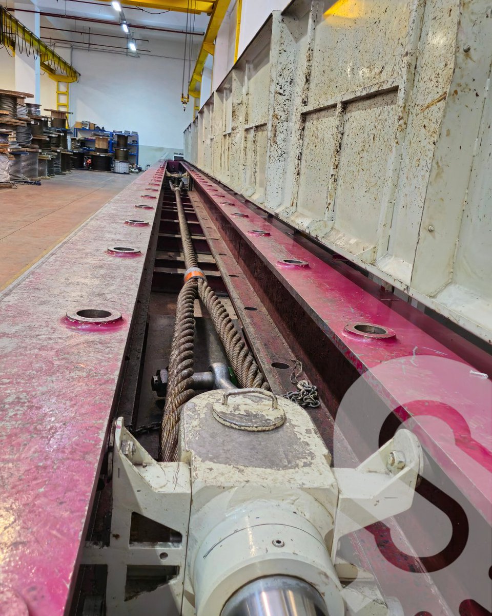 102 mm
Test Yükü: 193 Ton
Flemish Baskılı Çelik Halat Sapan Çekme Test İşlemleri

102 mm
Test Load: 193 Ton
Proof Testing of Flemish Eye Wire Rope Sling

senolmakina.com