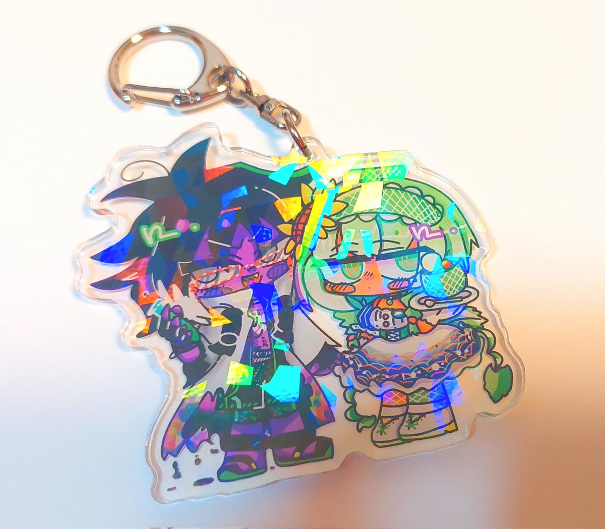 引用元のイラストをアクリルキーホルダーにしましたー！
やっぱり形にするっていいね…💕💕
こちらいろいろと修正などもろもろ加えて販売しようかどうかと考えております…！