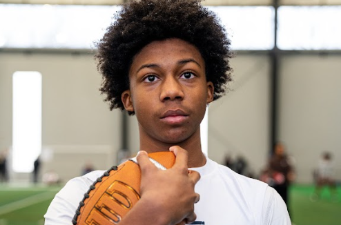 Rising Coverage Kings: Missouri Defensive Backs Making Big Moves This Season

📈Stock on the Rise: Missouri’s Breakout Defensive Backs You Need to Know🔥

STORY: ▶️ sixstarfootball.com/article/rising…

<a href="/OliverBorton/">Oliver Borton</a> <a href="/Mudithurl/">Mudiaga Egbedeju 🇳🇬🇿🇲</a> <a href="/jorddym50/">Jordan Moore</a> <a href="/mikey_vonner/">Mikey Vonner</a> <a href="/Javionew27/">javione williams</a>