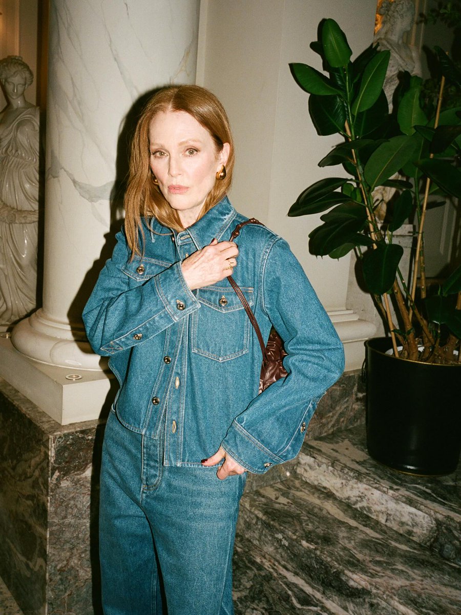 daily julianne moore (@dailyjmoore) on Twitter photo 