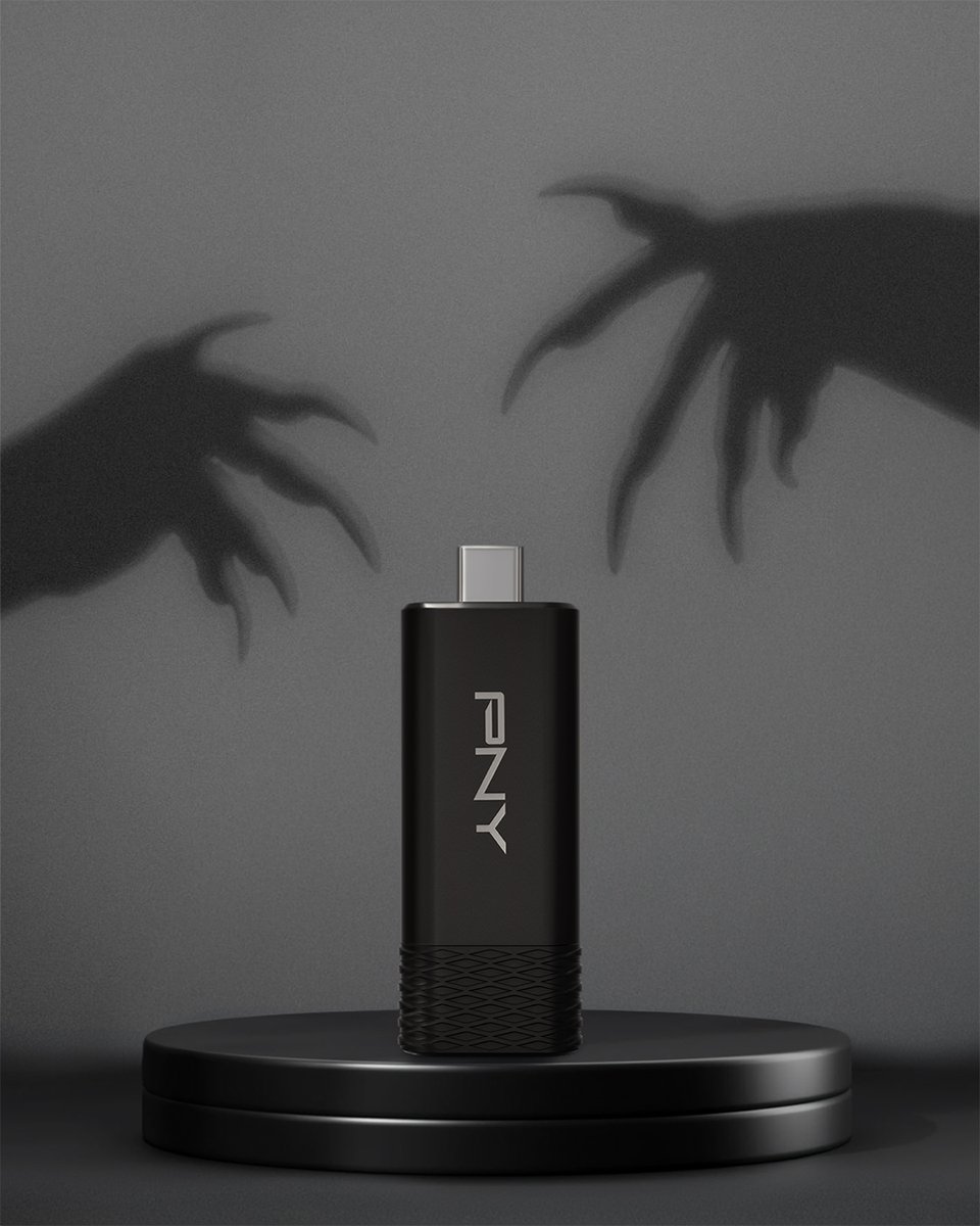 PNYTechnologies's tweet image. IT’S ALIVE… and it’s FAST! ⚡️ The PNY PRO Elite V3 Type-C rises from the shadows, drawing every hand toward its monstrous speed. 
bit.ly/4q9sRCp

#spookyseason #PNY #CreateStoreGame